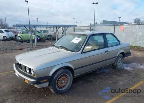1987 BMW 325 E z USA, uszkodzony, nr VIN WBAAB5406H9804264